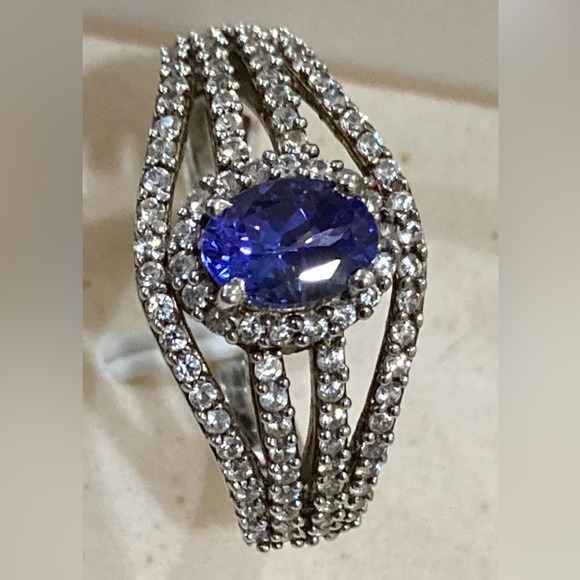 Tanzanite and Zircon - Picture 7 of 17